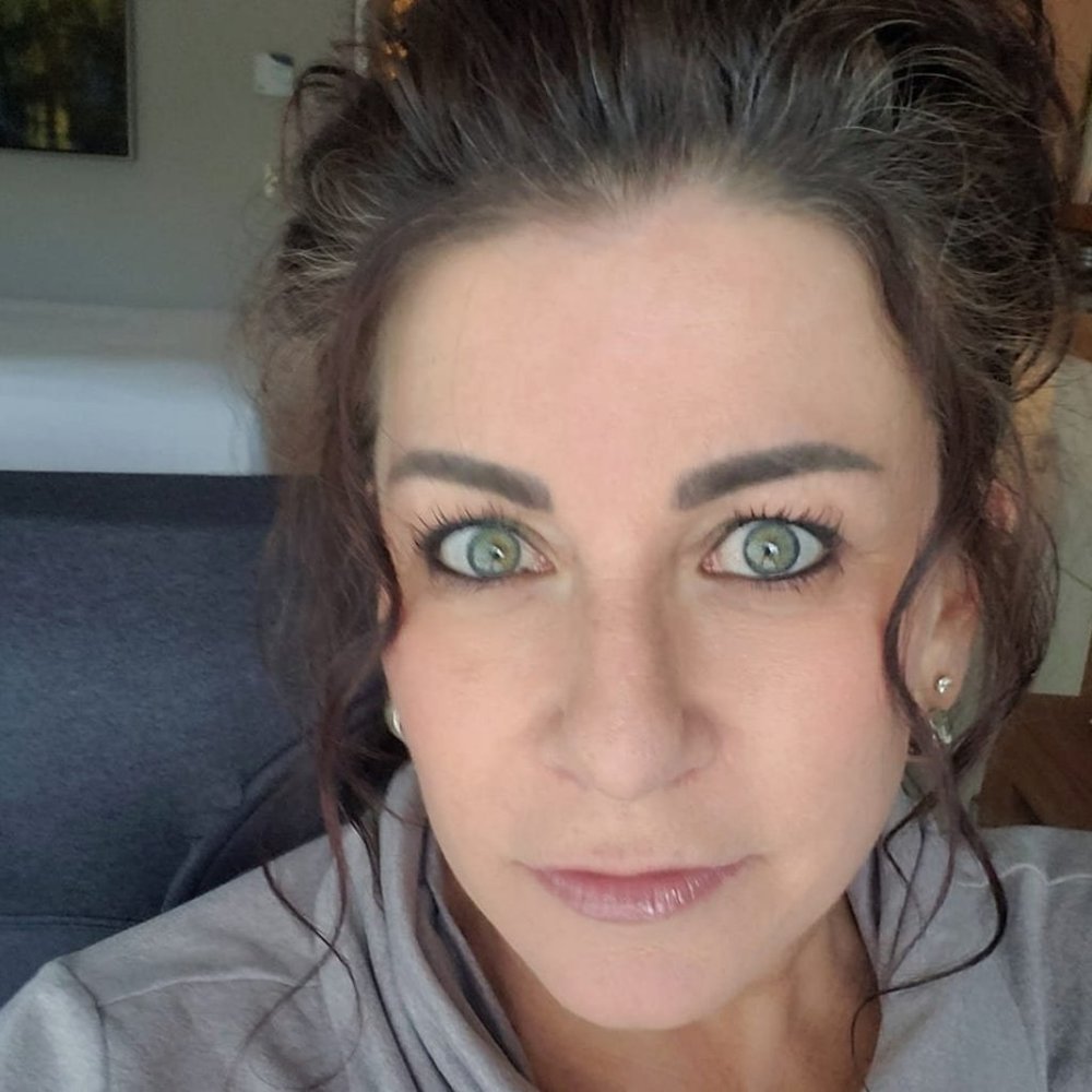 Meet your Posher, Suzanne